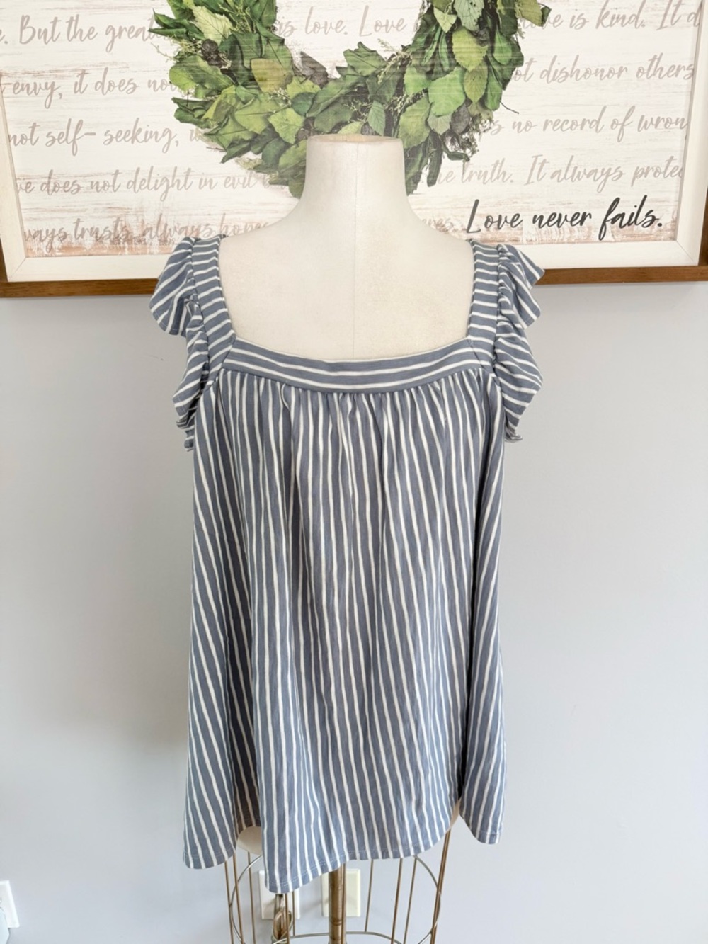 2x , 3x. LC Lauren Conrad Blue and White Striped Ruffle Sleeve Tank - Picture 3 of 10